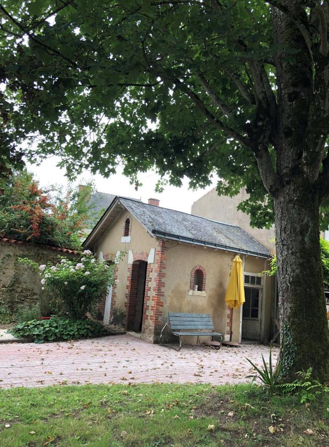 Sainte-HermineGite De L'Atelier Herminoisアパートメント エクステリア 写真